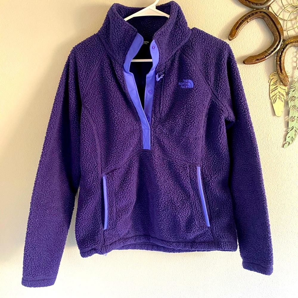 NorthFace Quarter Button up